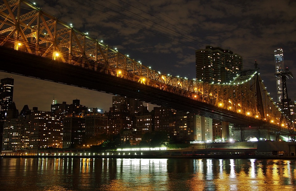 River Roosevelt Island Bridge New York City 2090038